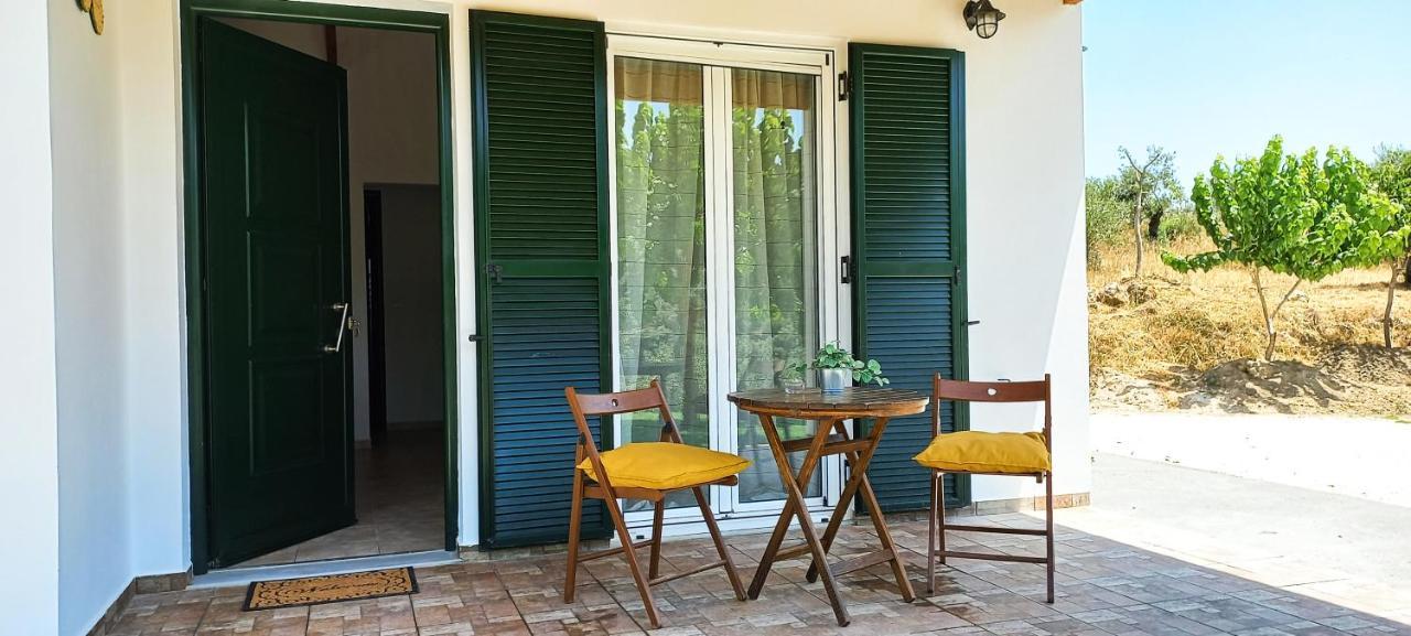 Lily Home_Lefkada ~ Private Country House Kondaraíni 외부 사진