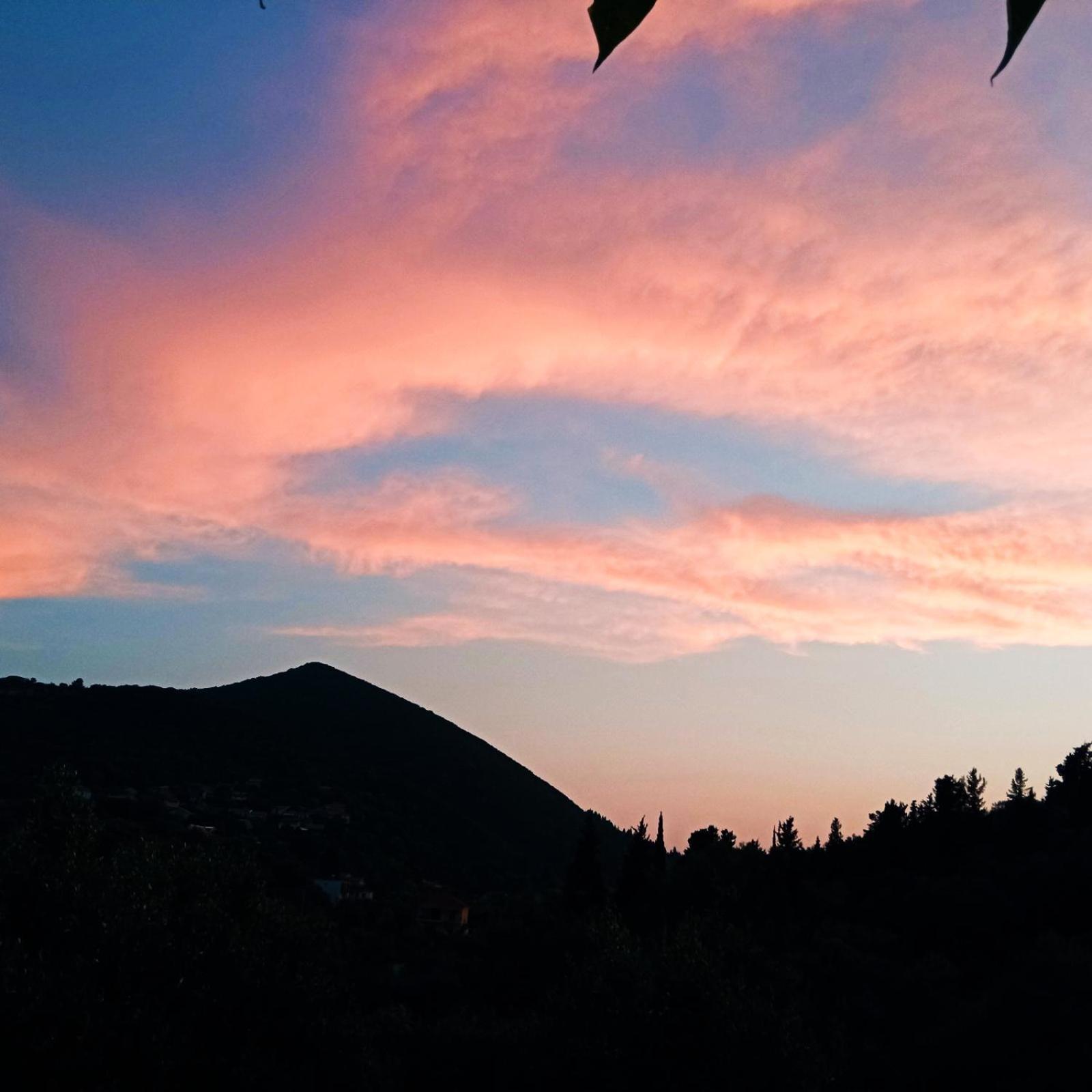 Lily Home_Lefkada ~ Private Country House Kondaraíni 외부 사진